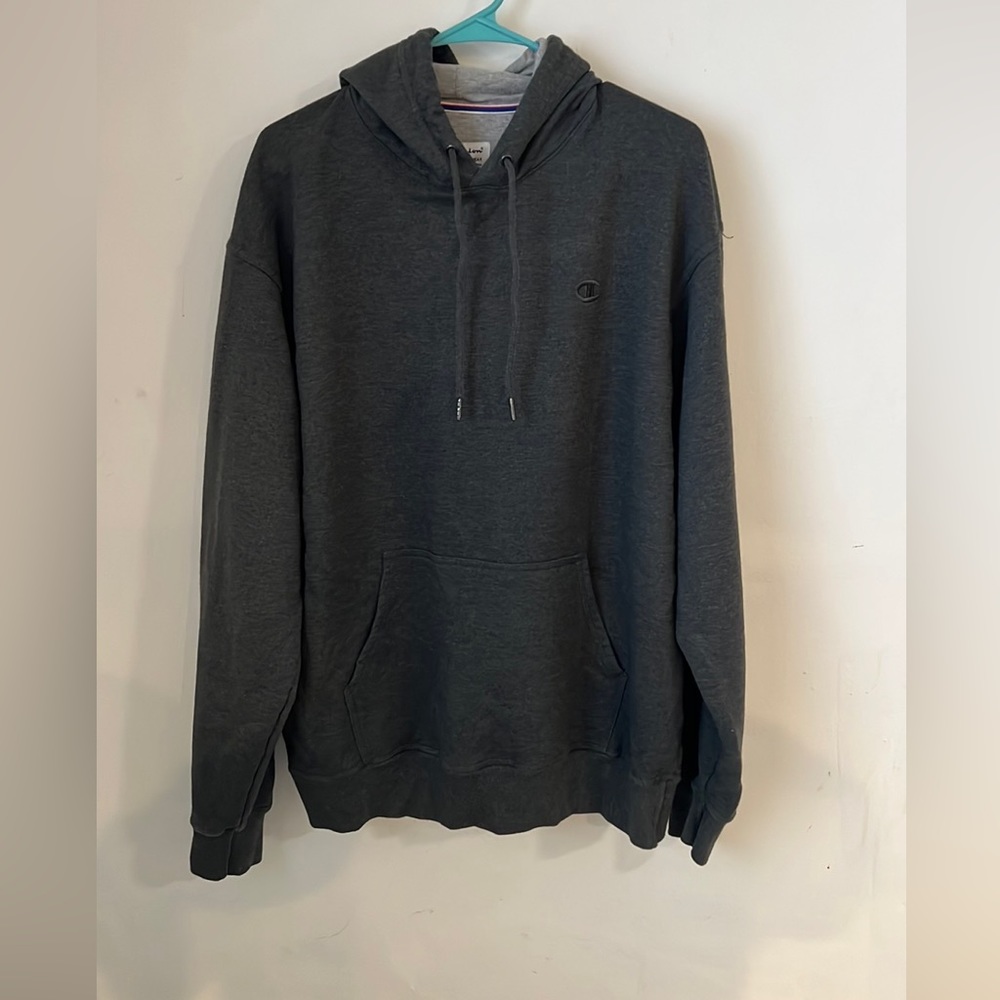 Champion grey hoodie slightly worn, really nice though and clean especially now